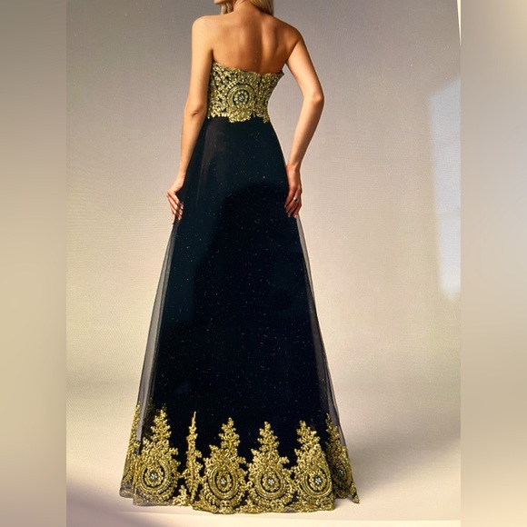 🆕Formal evening or prom gown vintage inspired, beaded, sequined,strapless - Picture 7 of 15